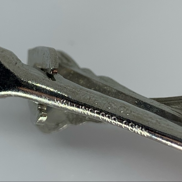 Myers Co. Wallingford Conn. Fork & Knife Tie Bar - Picture 3 of 3